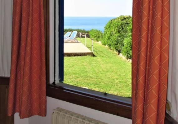 Villa Helios Villa En Cala Pi Con Vistas Despejadas Экстерьер фото