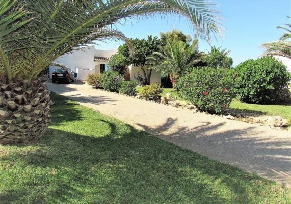 Villa Helios Villa En Cala Pi Con Vistas Despejadas Экстерьер фото